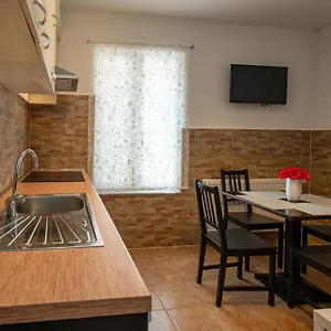  Apartman Nina